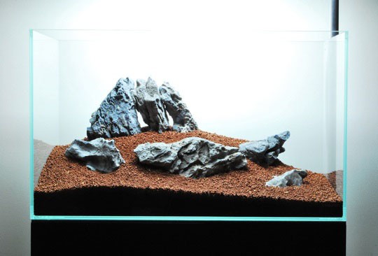 Tạo điểm nhấn bằng cát trắng và đá nhỏ