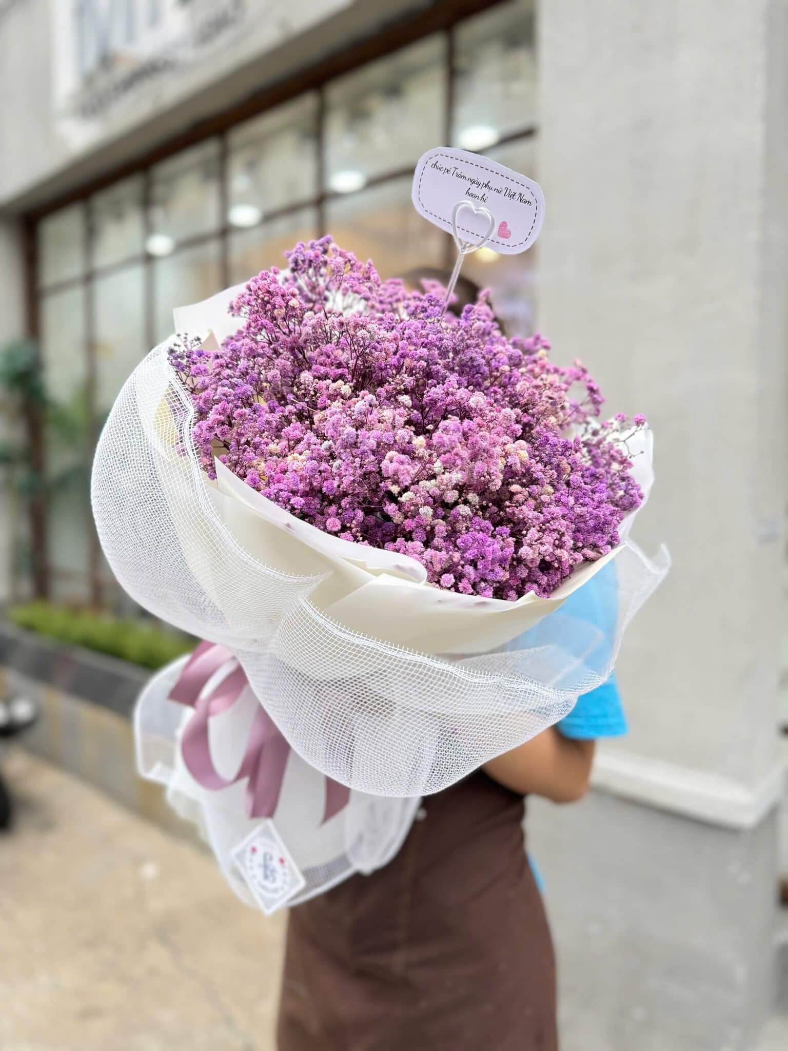 hoa sinh nhật cung nhân mã