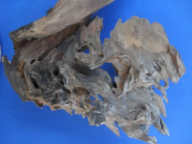 Đường nét lũa tinh xảo được tạo nên bởi mối