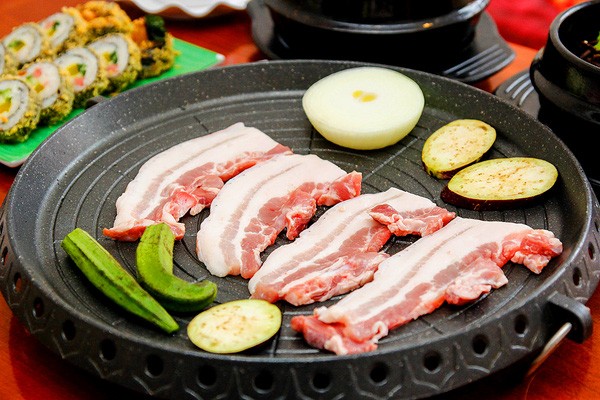 Cách thưởng thức thịt nướng chuẩn vị Hàn Quốc
